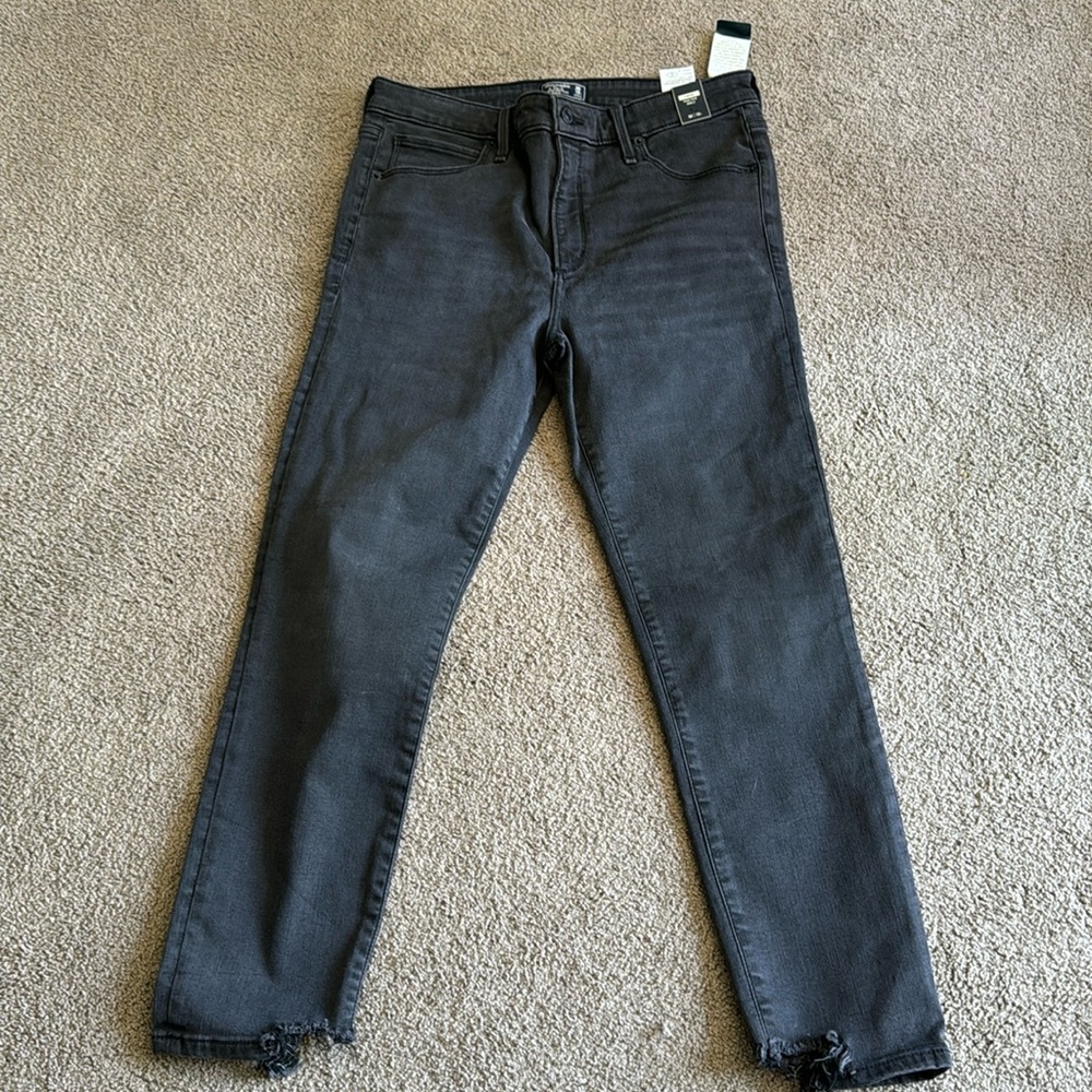 Abercrombie and Fitch high rise ankle